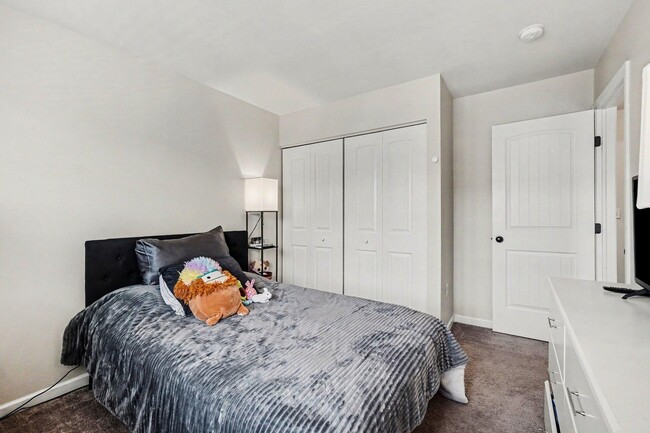 Building Photo - 519 Byler Cir