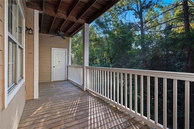 Building Photo - 2400 Cumberland Pkwy SE