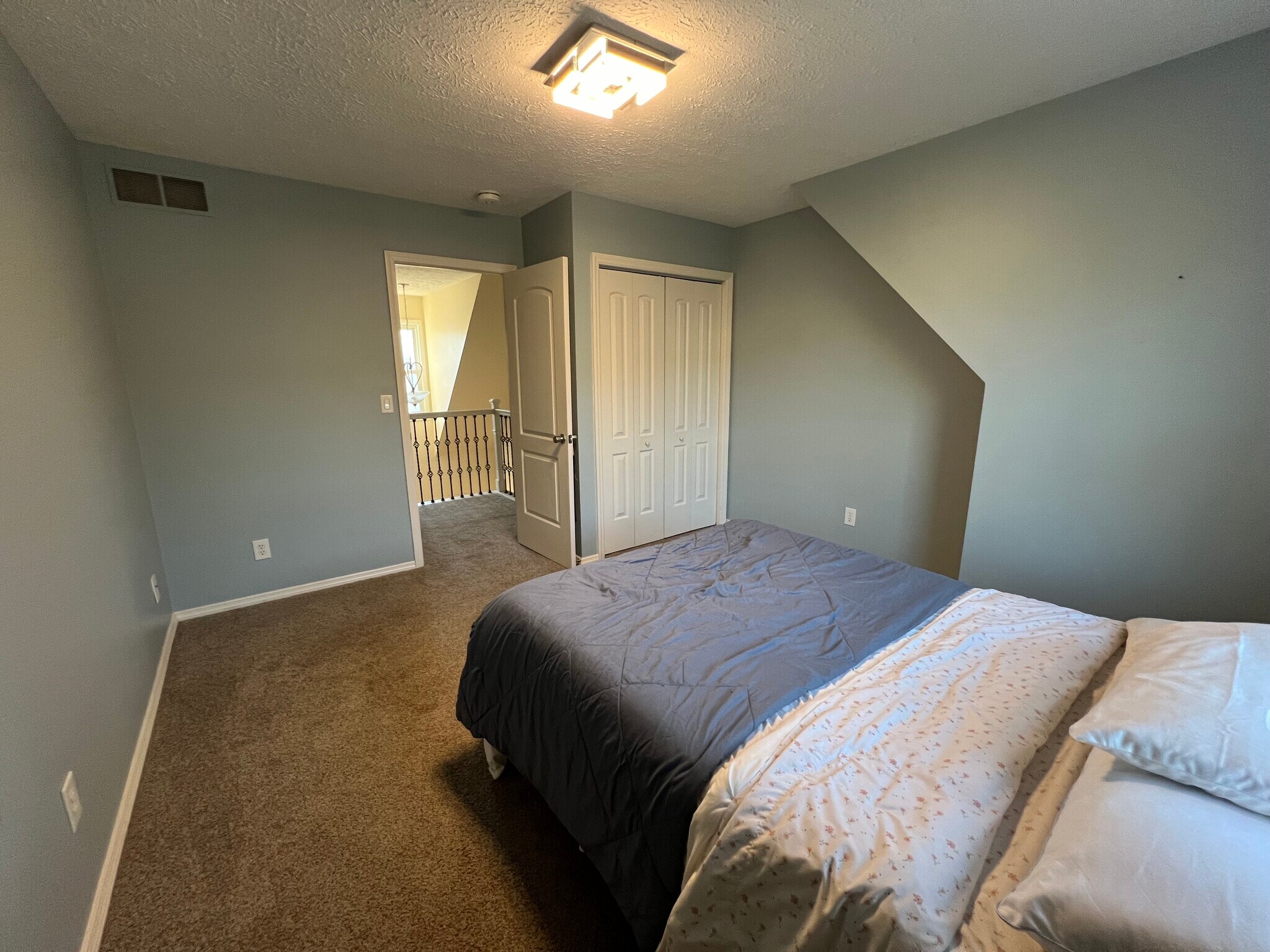 Building Photo - 1803 E Thornton Dr