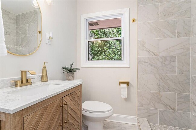 Building Photo - 2794 Mitchell Dr