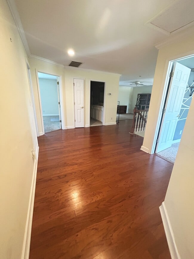Building Photo - 111 Fawn Creek Ct