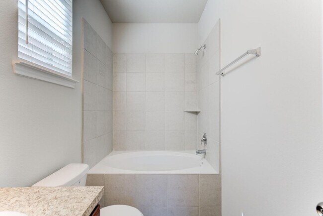Building Photo - Charming 4-Bedroom Home with Game Room & P...