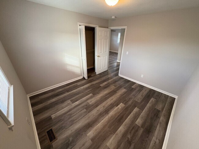 Building Photo - For Lease - Single Family Home in Lebanon