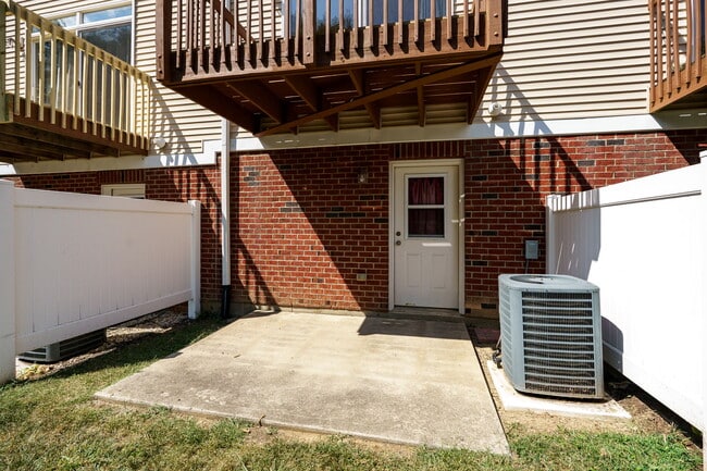 Building Photo - 4321 Straight Arrow Rd