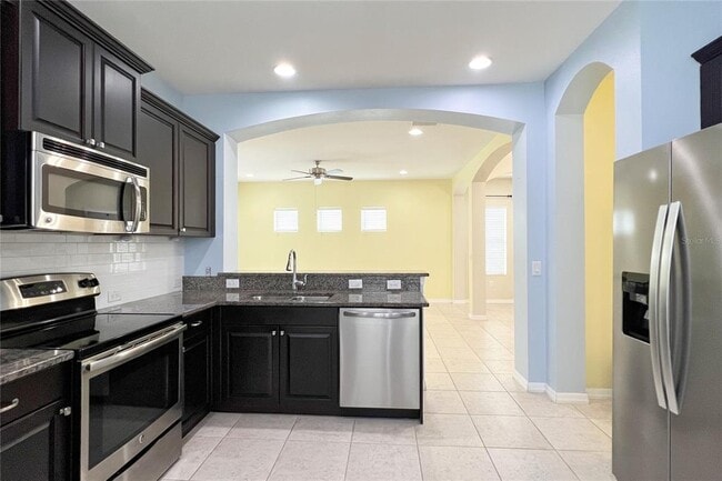 Building Photo - 4639 Summerlake Cir