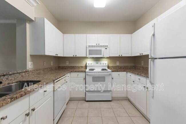 Building Photo - 4551 Strutfield Ln
