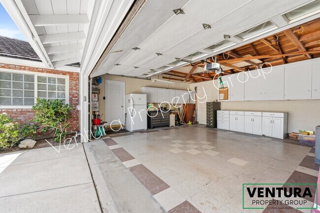 Building Photo - Charming 3-Bedroom 2 Bath Home with Spacious 1826 Sq. Ft. Layout in the East Simi Valley!