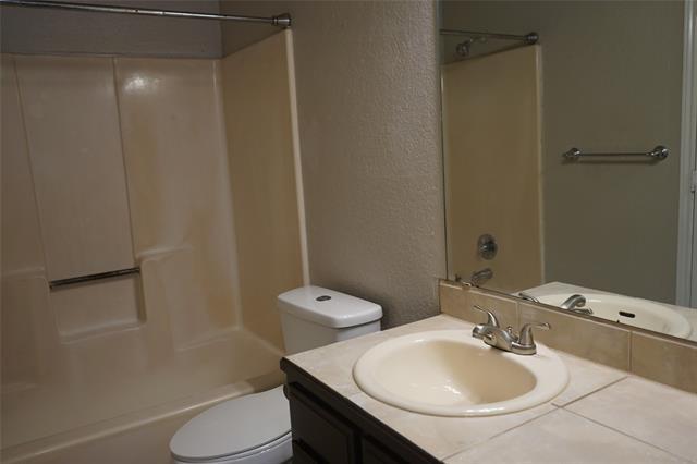 Building Photo - 2421 Indigo Ln