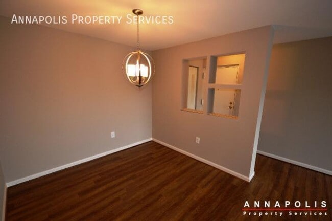 Building Photo - 2572 Riva Rd