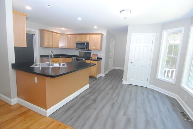 Building Photo - 46 Cherrywood Dr