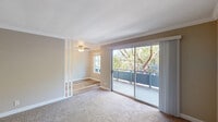 Building Photo - 829 Las Gallinas Ave