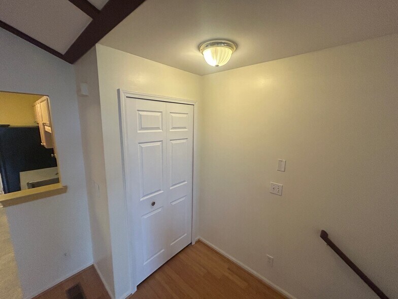 Building Photo - 3608 Oakmonte Blvd