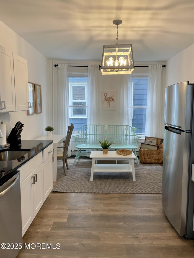 Building Photo - 22 Embury Ave