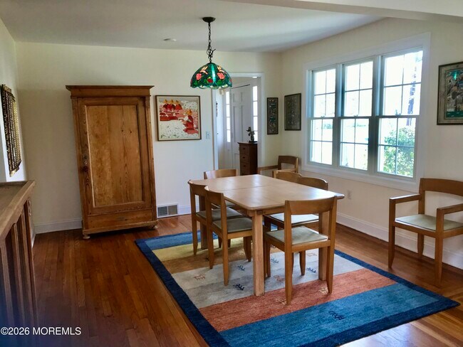 Building Photo - 145 Kemp Ave