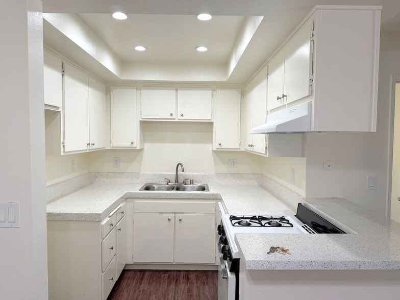 Interior Photo - 171 Mariposa Apartments