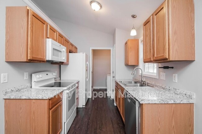 Building Photo - 6025 Presentation St
