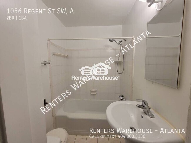 Building Photo - 1056 Regent St SW