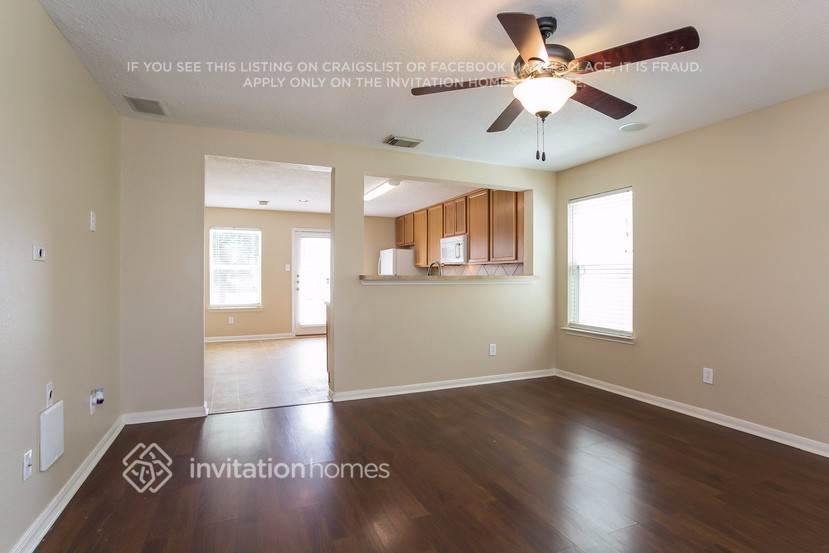 Building Photo - 3622 Fuller Bluff Dr