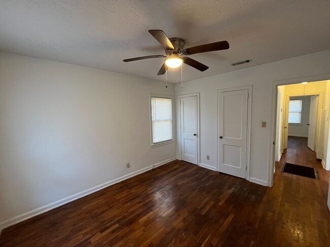 Building Photo - At Last, This Is What You’ve Been Searching For!! Call the office to schedule a tour.