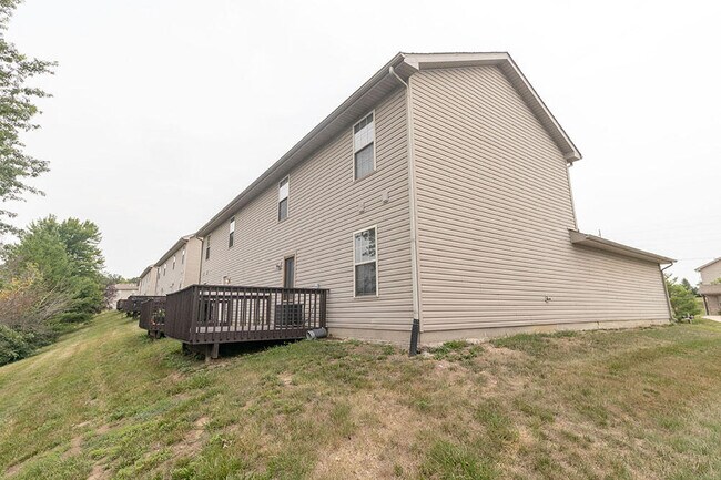 Building Photo - 4005 Snowy Owl Dr