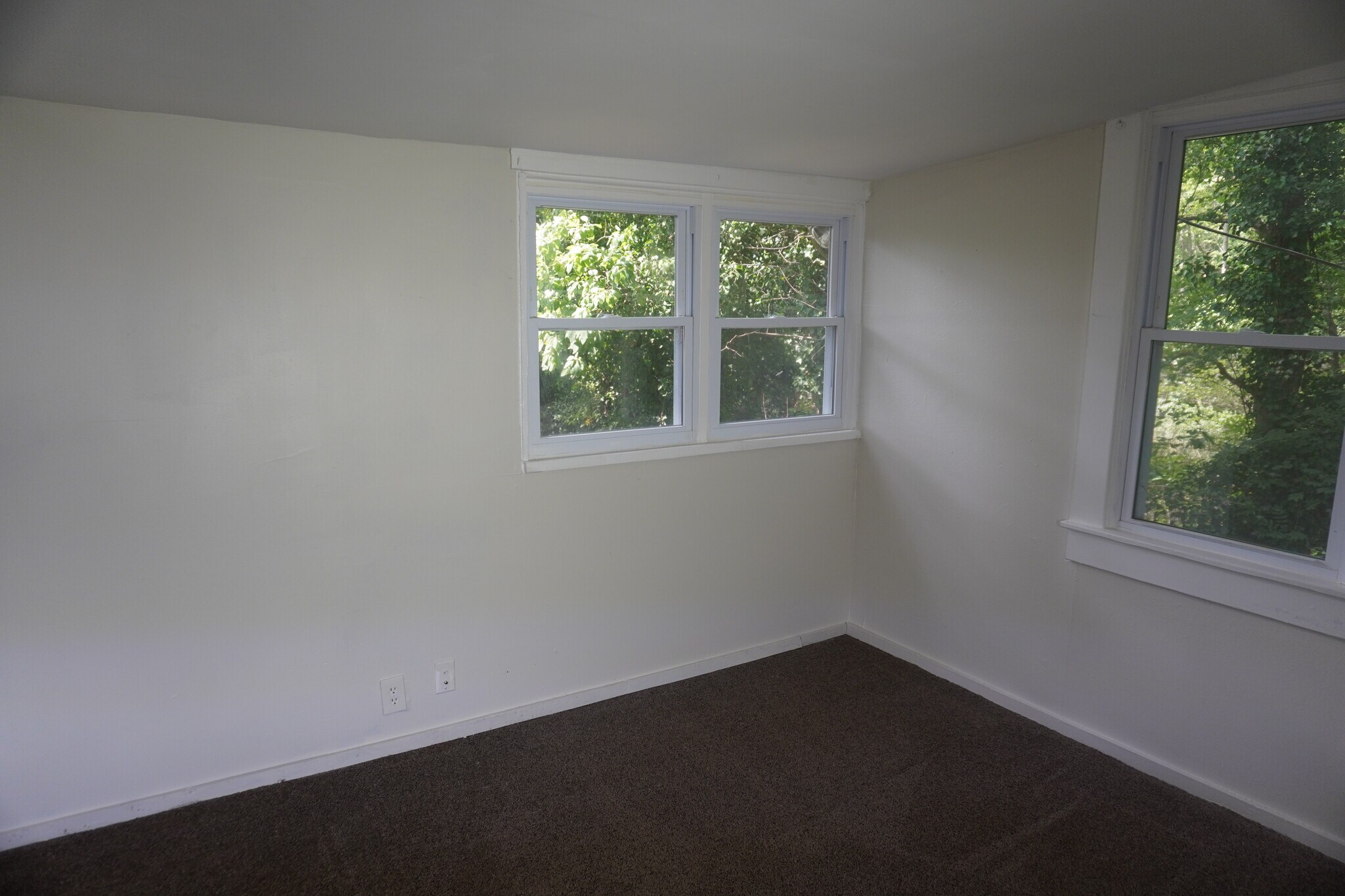 Building Photo - 2214 Vandermast Ln