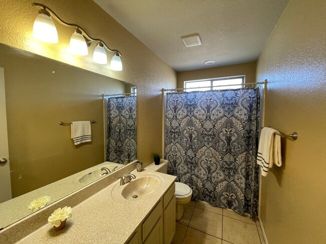 Building Photo - 3817 Water Oak Dr