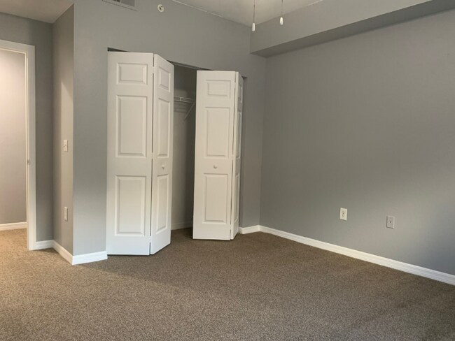 Building Photo - 7915 Preserve Cir