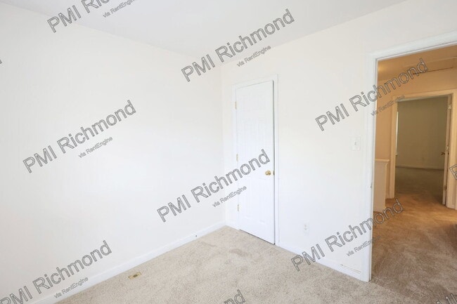 Building Photo - 8607 Millstream Dr