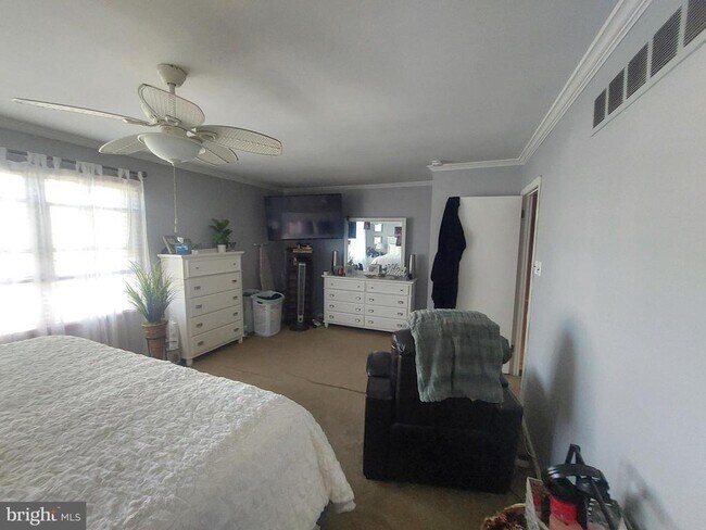 Building Photo - 1110 Sheffield Ct