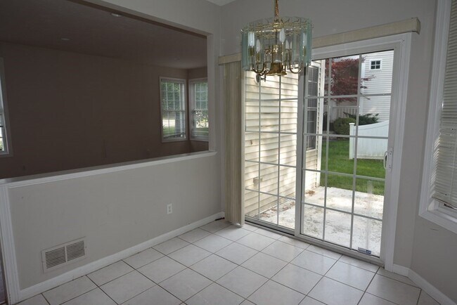 Building Photo - 24 Ptarmigan Dr
