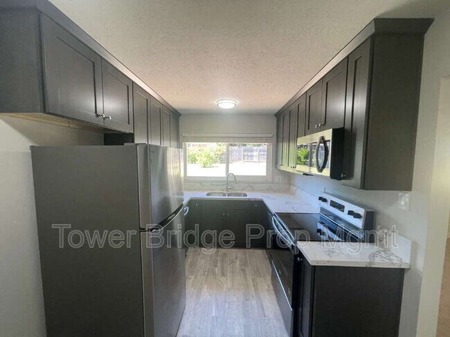 Building Photo - 8255 Oahu Dr