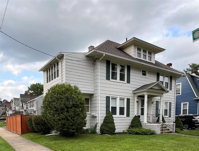 Building Photo - 78 Bennett Ave