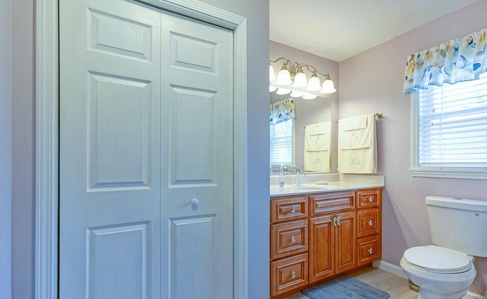 bathroom upstairs - 7253 Nursery Rd SW