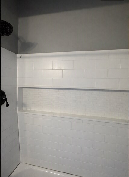 Building Photo - 3918 Glenn apartment 2