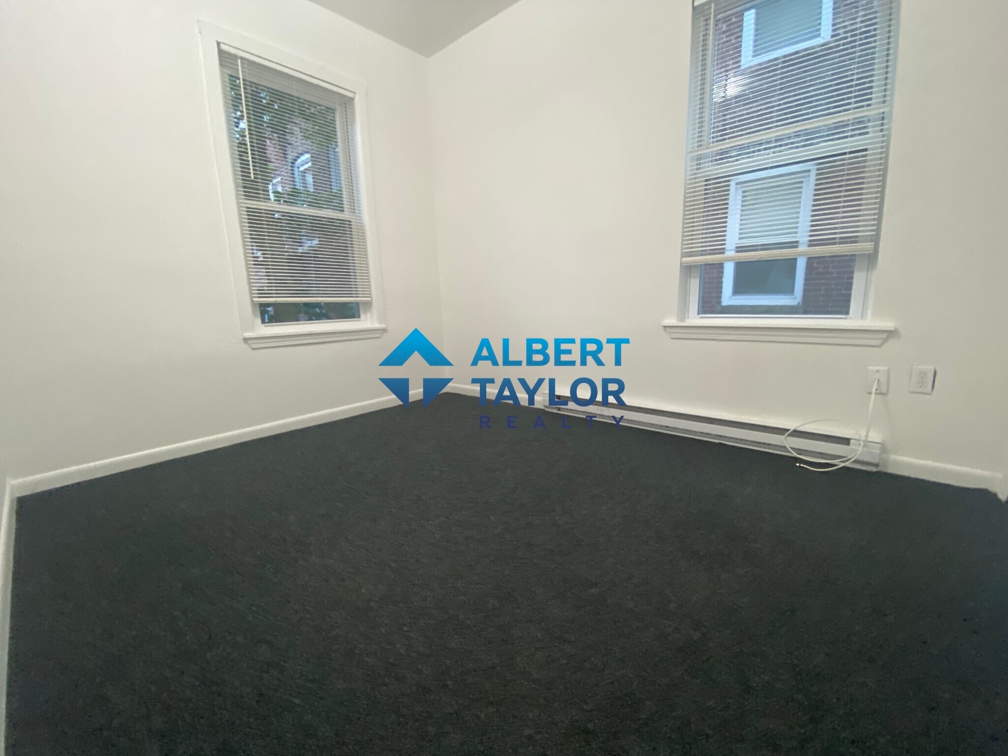 Building Photo - 10 Parker Hill Ave