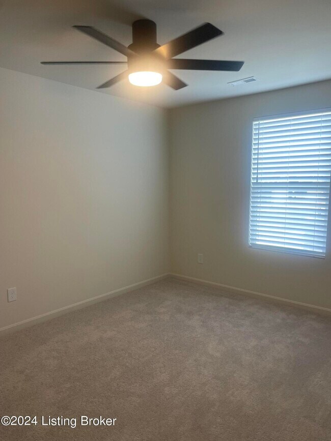 Building Photo - 804 Harland Ct