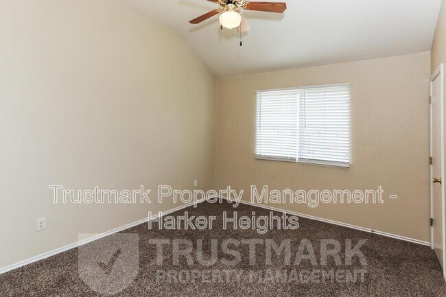 Building Photo - 2710 Vernice Loop