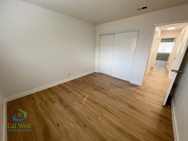 Building Photo - 3023 Plumstead Way
