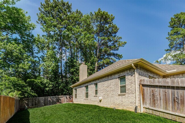 Building Photo - 3811 Springcrest Ln