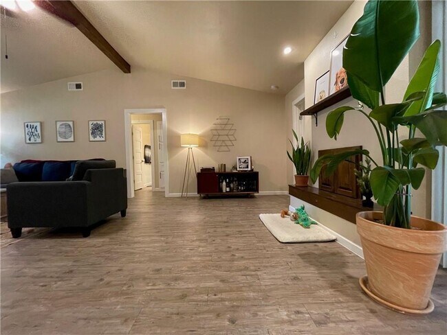 Building Photo - 7110 Whispering Winds Dr
