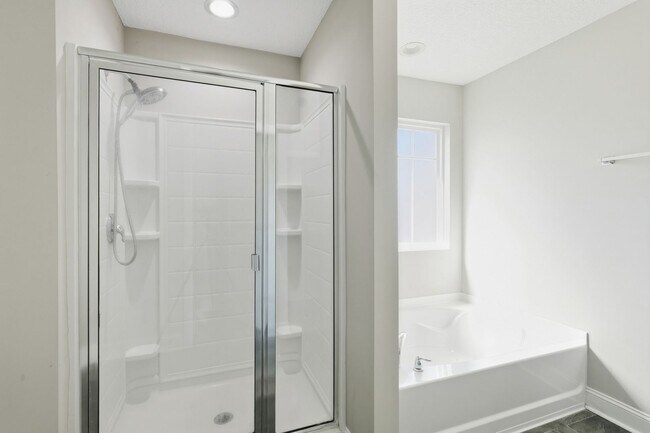 Building Photo - 3 Bedroom Griffin Park Home on Quiet Cul-de-Sac