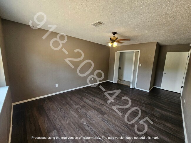 Building Photo - 1601 N Hills Blvd