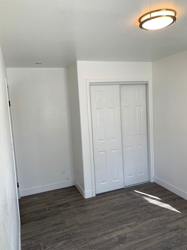 Building Photo - 4911 36th Ave