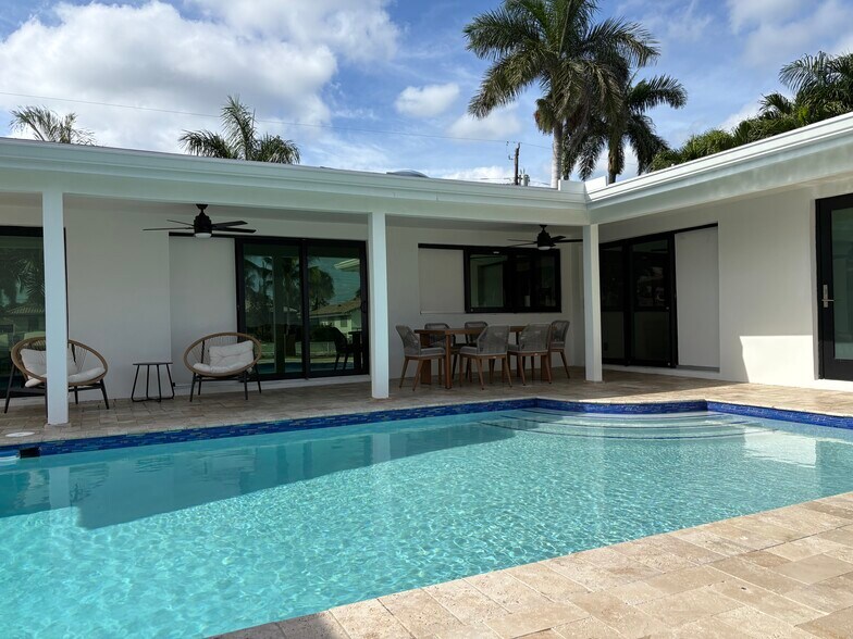 Building Photo - 4440 NE 26th Ave