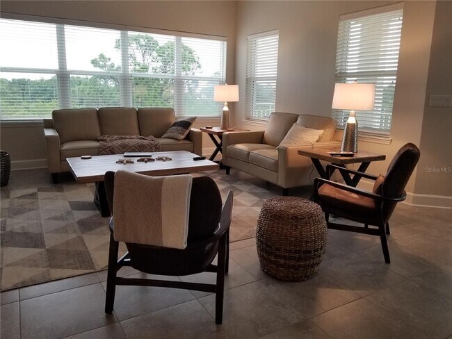 Building Photo - 7710 34th Ave W