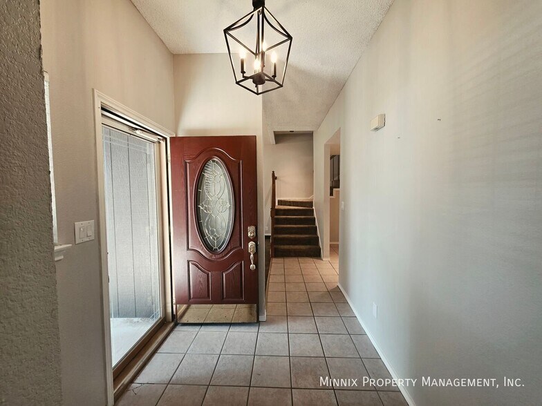 Building Photo - 3826 Nassau Dr