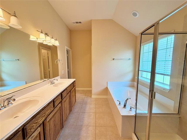 Building Photo - 7105 Handen Dr