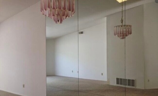 Building Photo - 12836 Via Moura