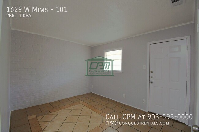 Building Photo - 1629 W Mims St