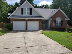 Building Photo - 3503 Manorbridge Ct